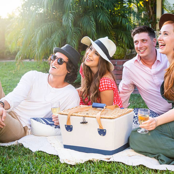 Beige Canvas with Navy Blue Accents Boardwalk Picnic Basket for 2 for wholesale on Faire1