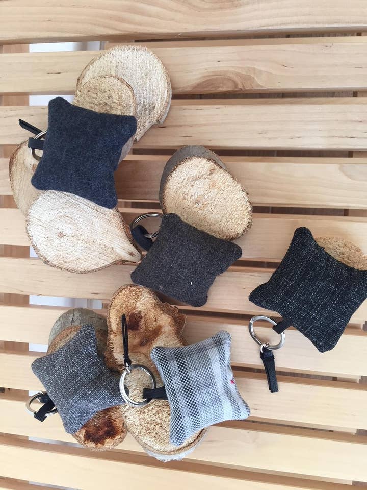 Scented key cushions for wholesale by Atelier De La Varangue