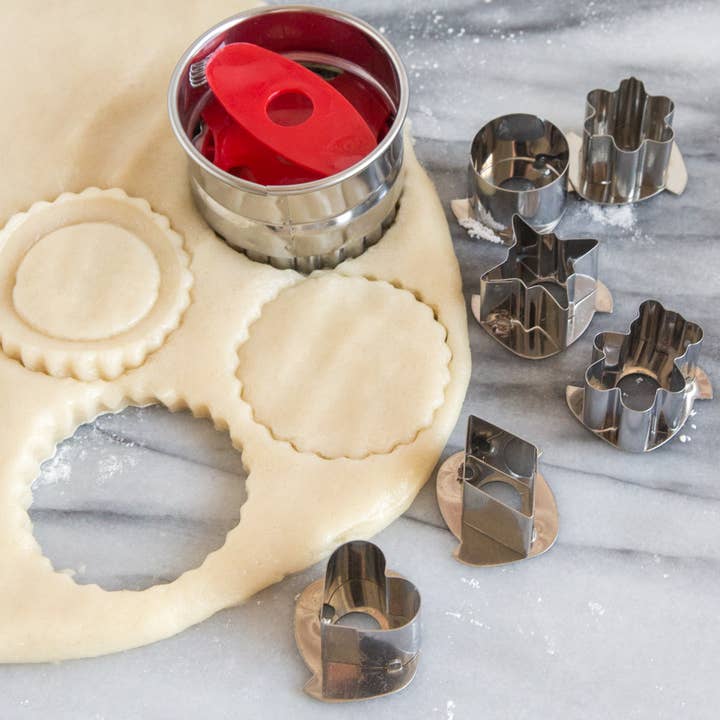 Fox Run Brands - Wholesale Cookie Cutter - Fox Run Linzer Cookie Cutter Set, 6-Piece, 2.5" x 1.75"