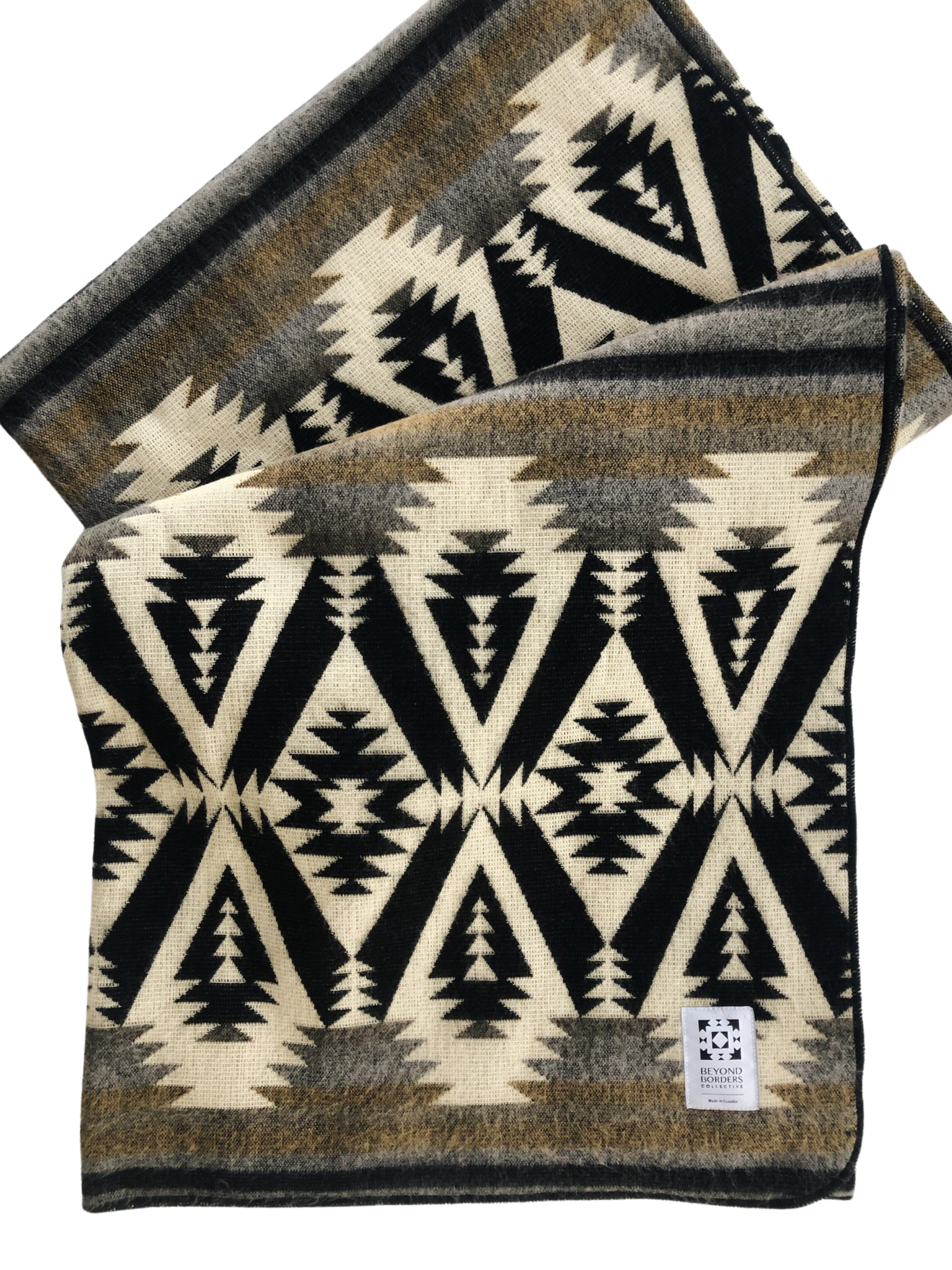 Beyond Borders Collective | Artisan-Made Blankets & Throws - Wholesale Throw Blanket - Quichua Blanket - Onyx Black3