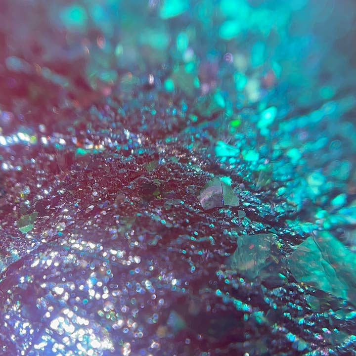 The Beauty Bar Cosmetics – wholesale Eyeshadow – Chanticleer Opal Multi-chrome Pigment Flake Eyeshadow - Blue