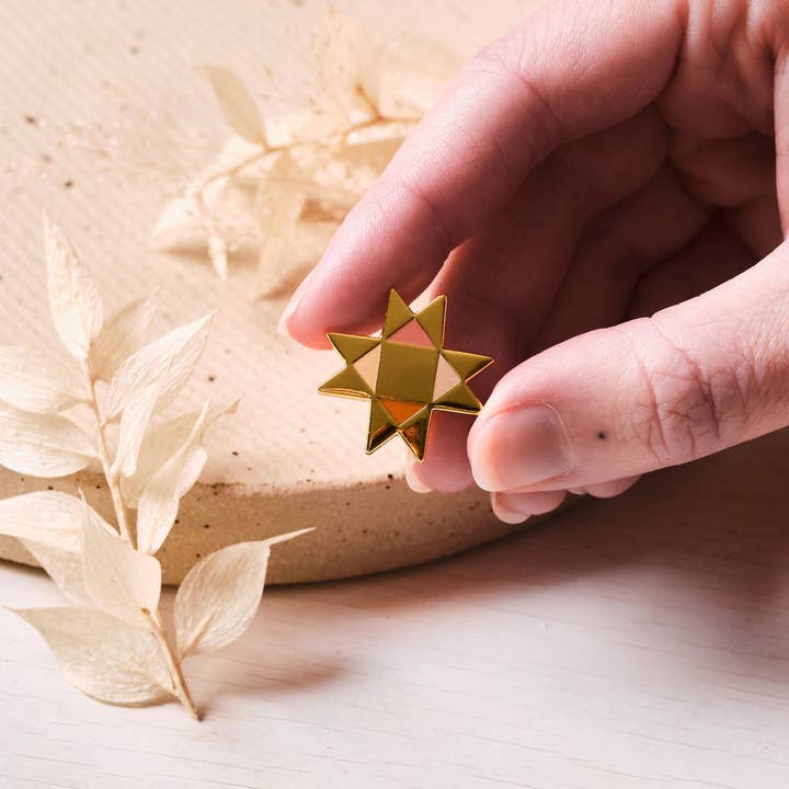 Claire Paul - Wholesale Lapel pin/button - Patchwork Star Enamel Pin3