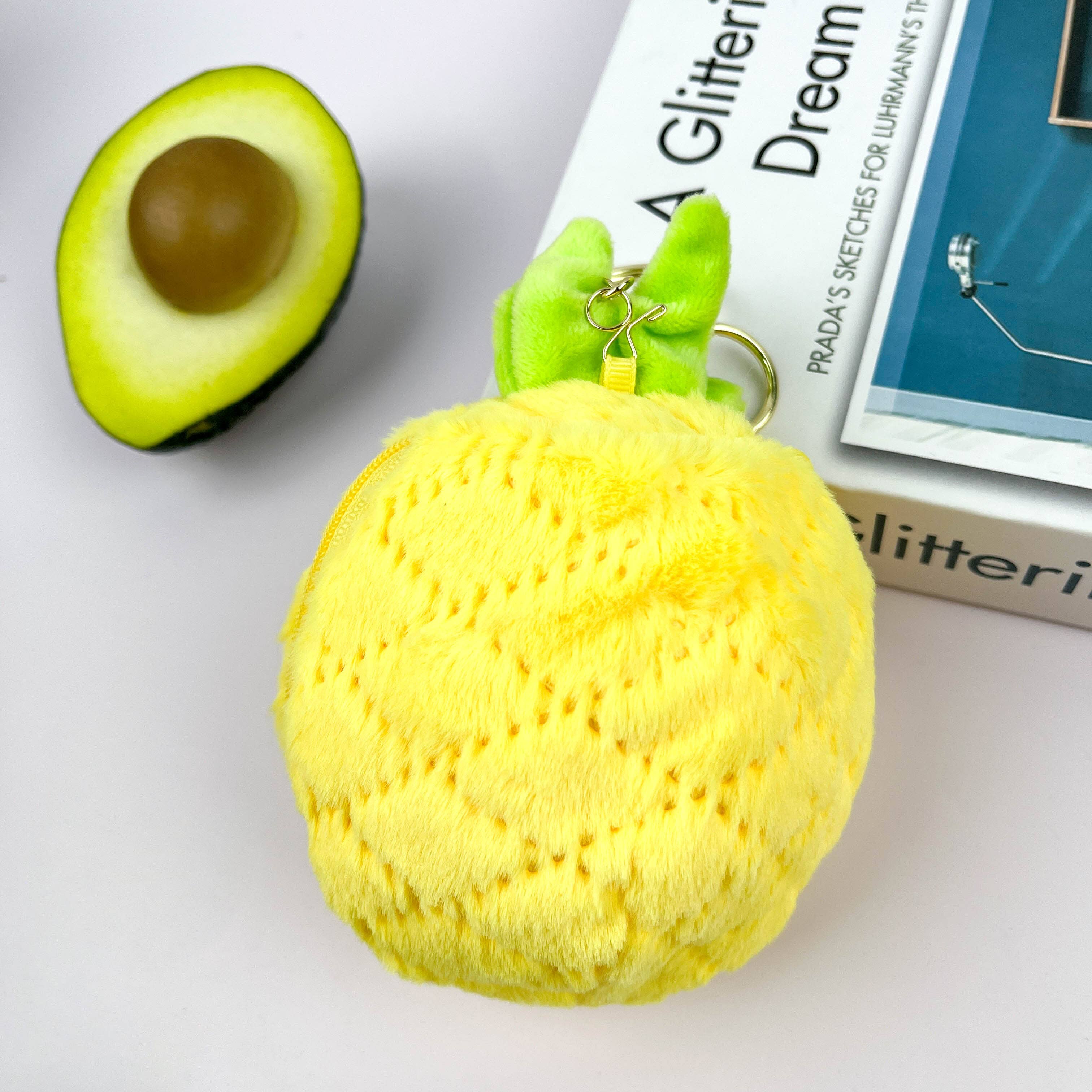 SoapElenGlen - Venta al por mayor Llavero - Mujer - Llavero colgante peluche transformable con forma de fruta9