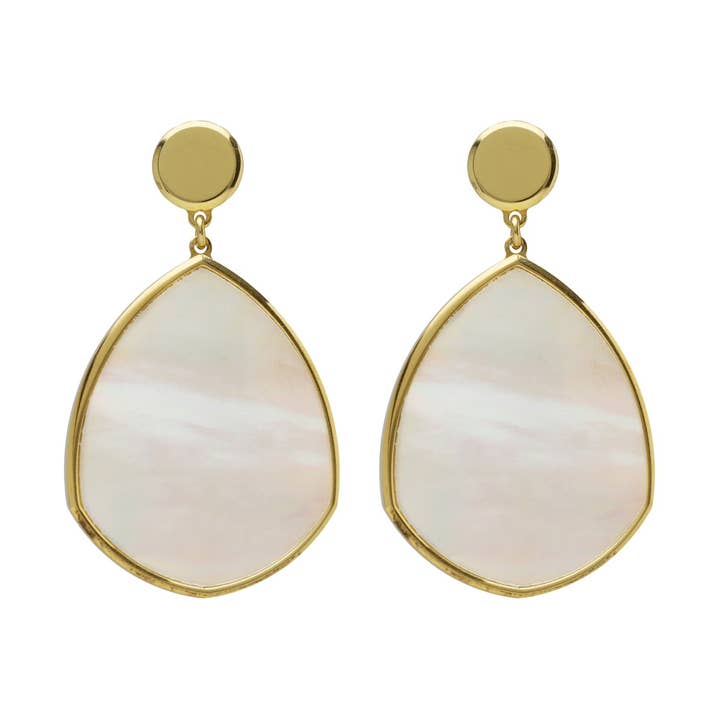 Pendientes largos lágrima nácar en Plata baño Oro para venta al por mayor de Victoria Cruz