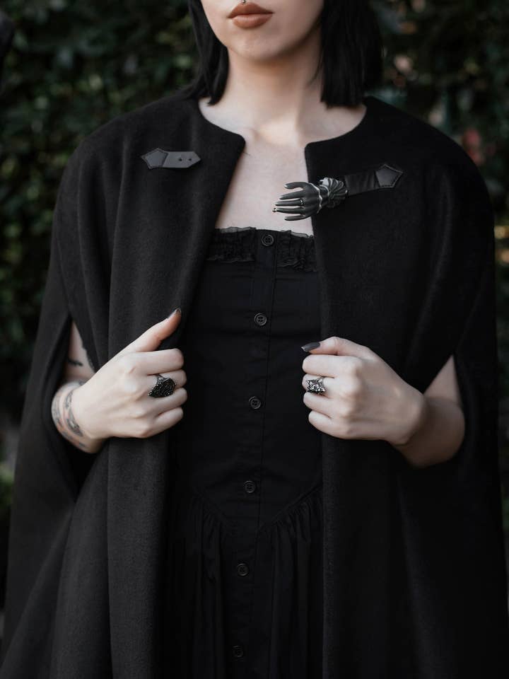 Lively Ghosts - Wholesale Cape - Women's - Seance Cape8