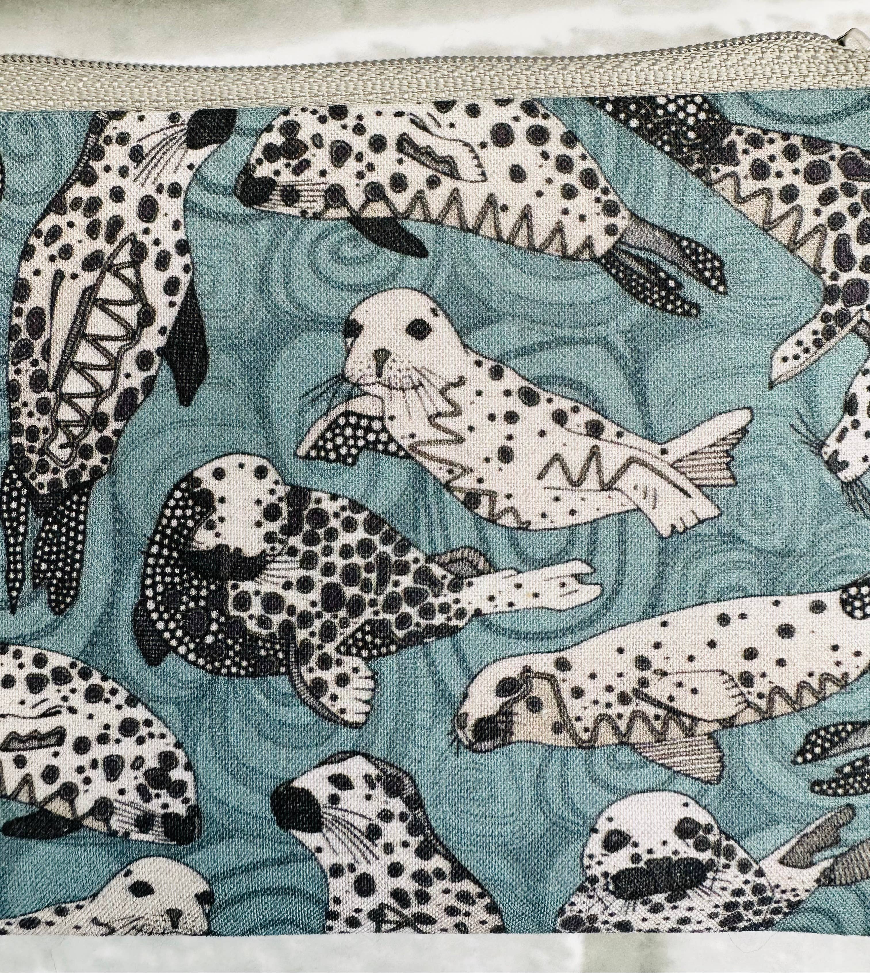 Jewells – wholesale Coin purse – Women’s – Cornish Seal blue fabric coin purse pouch4