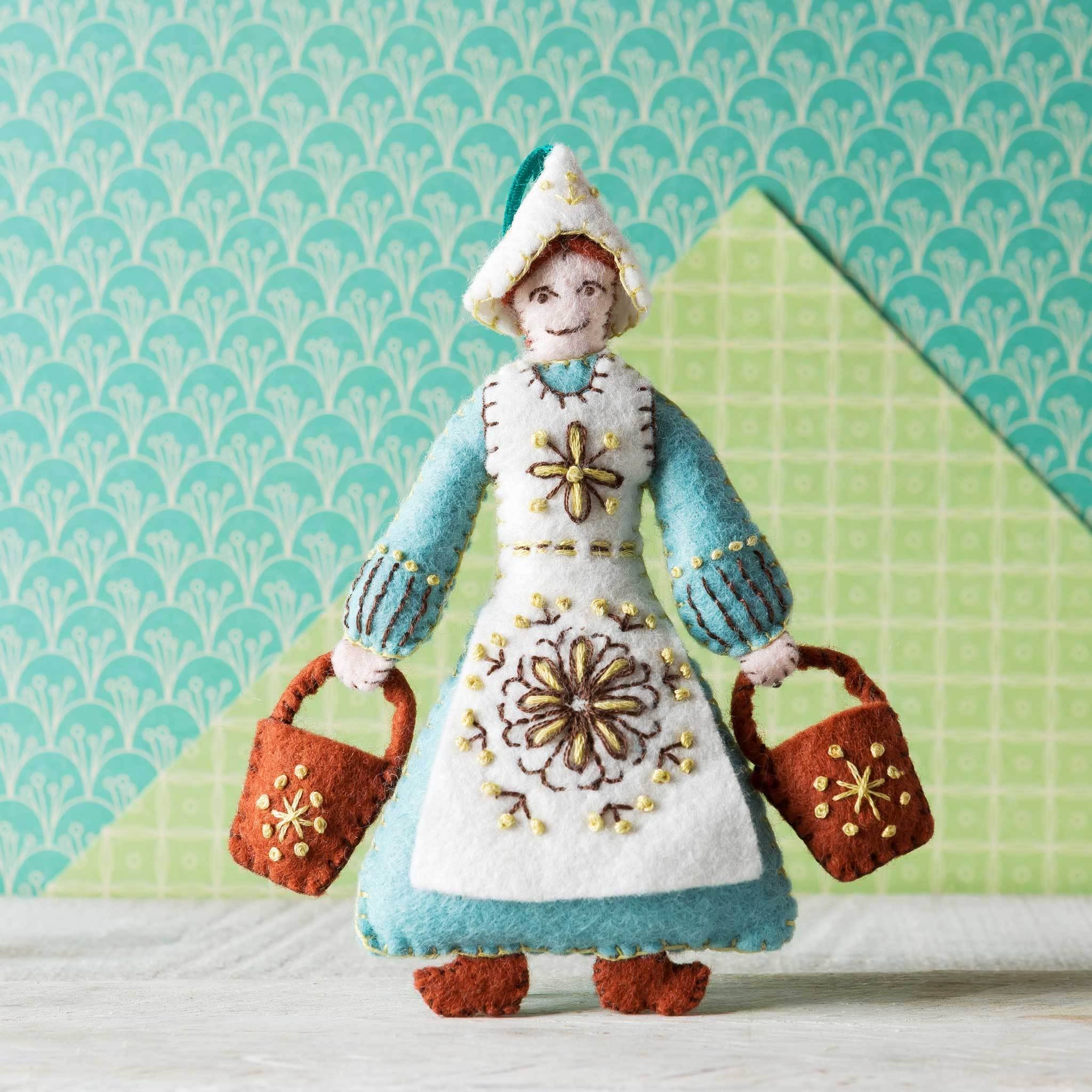 Corinne Lapierre Limited - Wholesale Craft Sewing Kit - 12 Days of Christmas Felt Kit - the Whole Set8