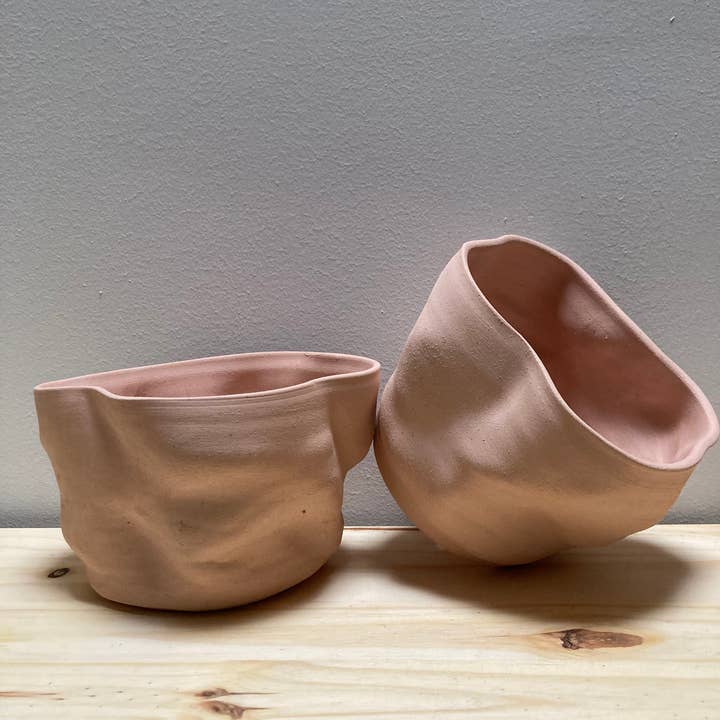 Jardinière Raw Wobble - Blush pour la vente par Katie Troisi Pottery