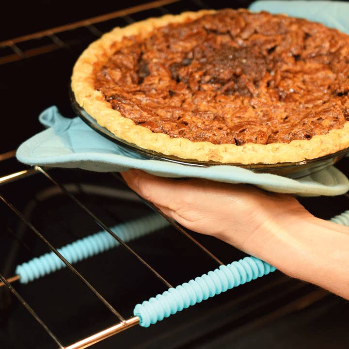 R&M International - Wholesale Oven mitt/pot holder - Oven Guards Silicone 2 PC Set2