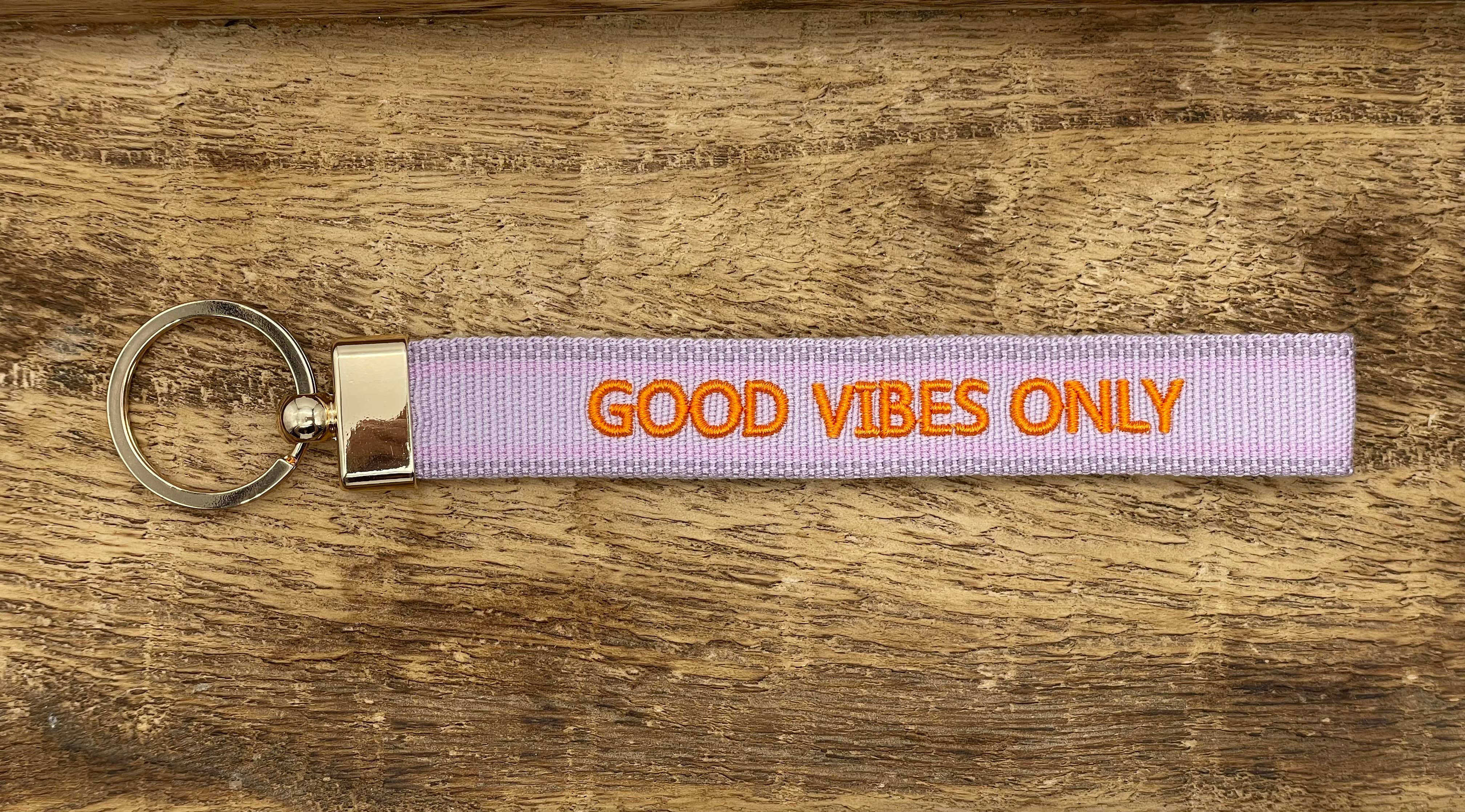 Parsley & Pepper - Wholesale Keychain - Unisex - GOOD VIBES ONLY woven embroidered keychain keychain2