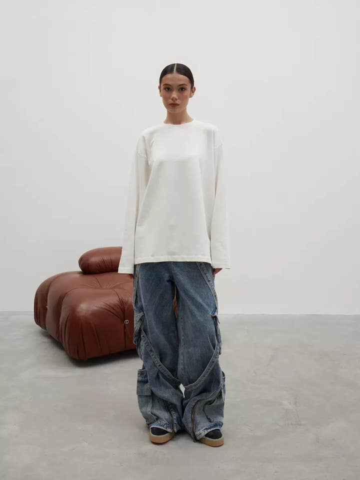 Suhkasana - Wholesale T-Shirt - Women's - Heavyweight Cotton Long Sleeve Crewneck Oversized T Shirt9