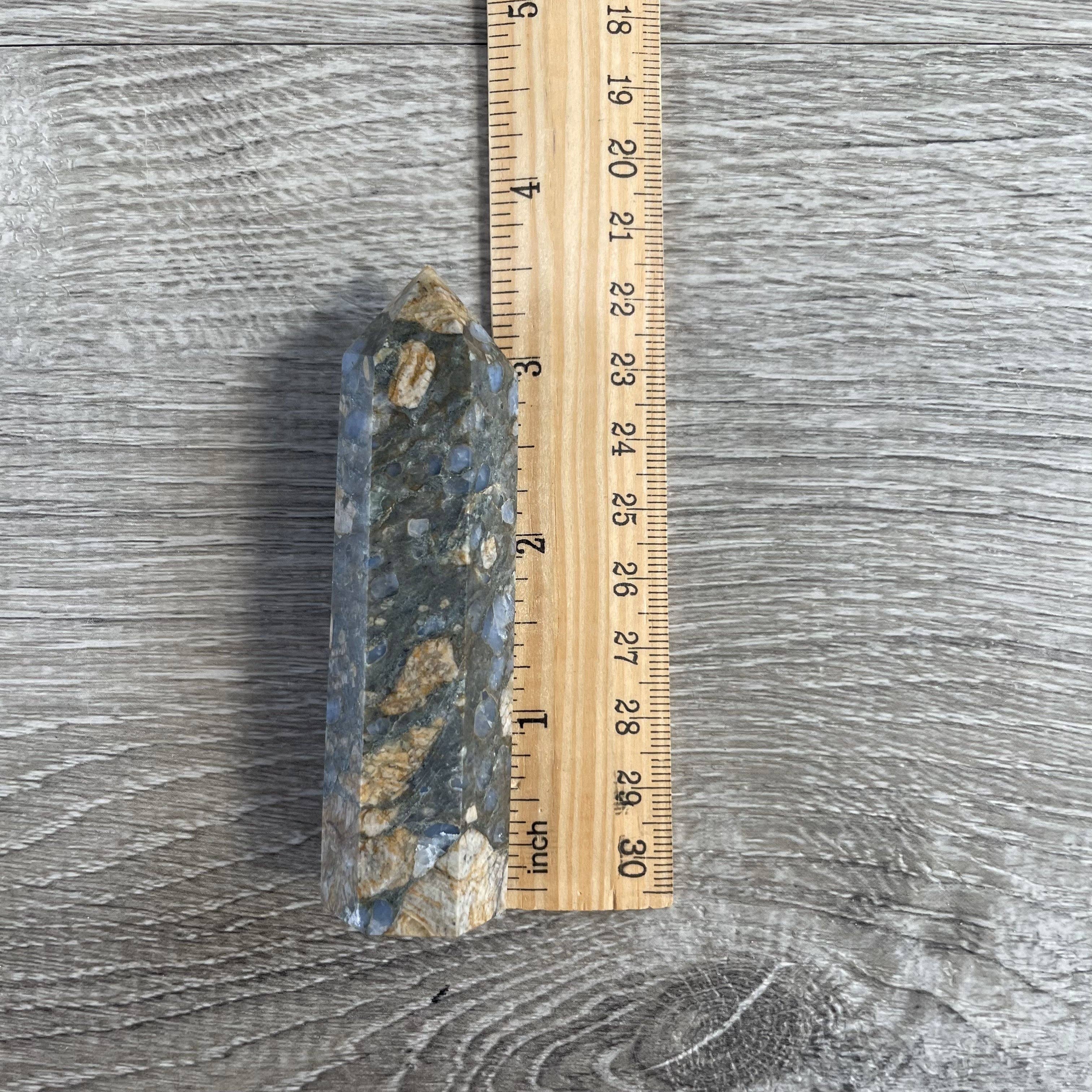 Keystone Crystals – wholesale Andlig sten/kristall – Gemstenskristall Obelisker 85–113 g | Grossist Kristalltorn Presentbutik22