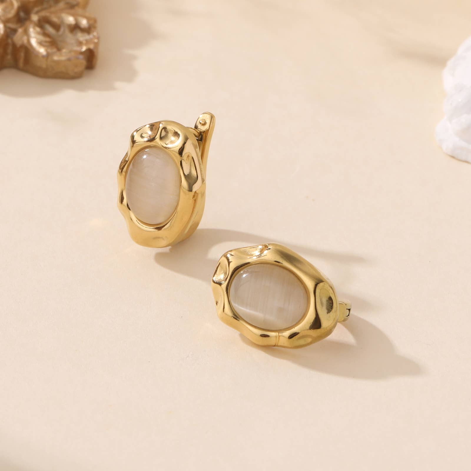 Lovelika - Wholesale Single Earring - Brielle - Hoop Earrings1