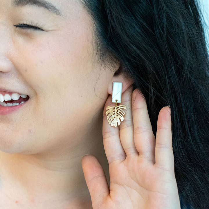 Spiffy & Splendid - Wholesale Dangle Earrings - Mini Belize Earrings - Ivory // Resort, Plant, Jewelry10