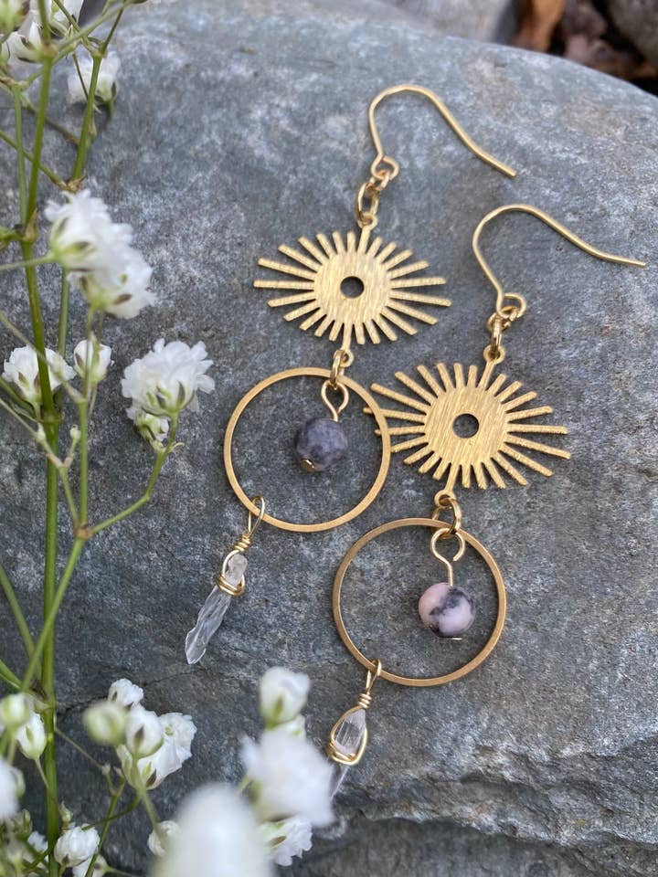 Guld og pink boheme krystal messing øreringe for engroshandel hos Bold as Love Belongings