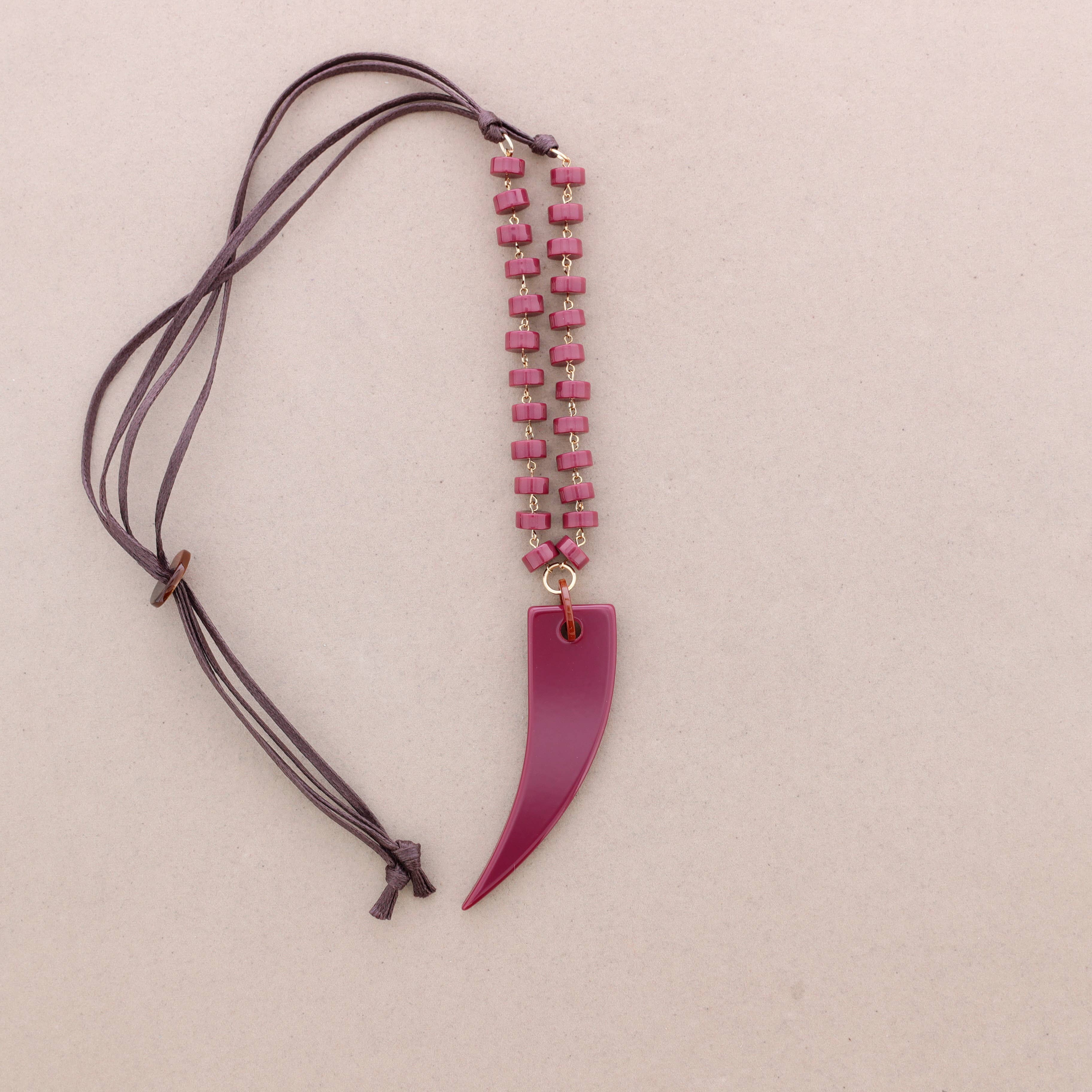 Sonata - Vente Bijoux à boutons pression - Collier long avec pendentif corne en résine4