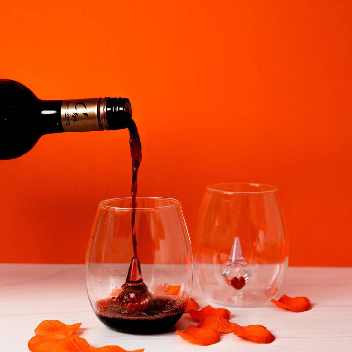Jersey Art Glass - Wholesale Wine Glass - Figural Gnome Heart Wine Glass (Set of 2)