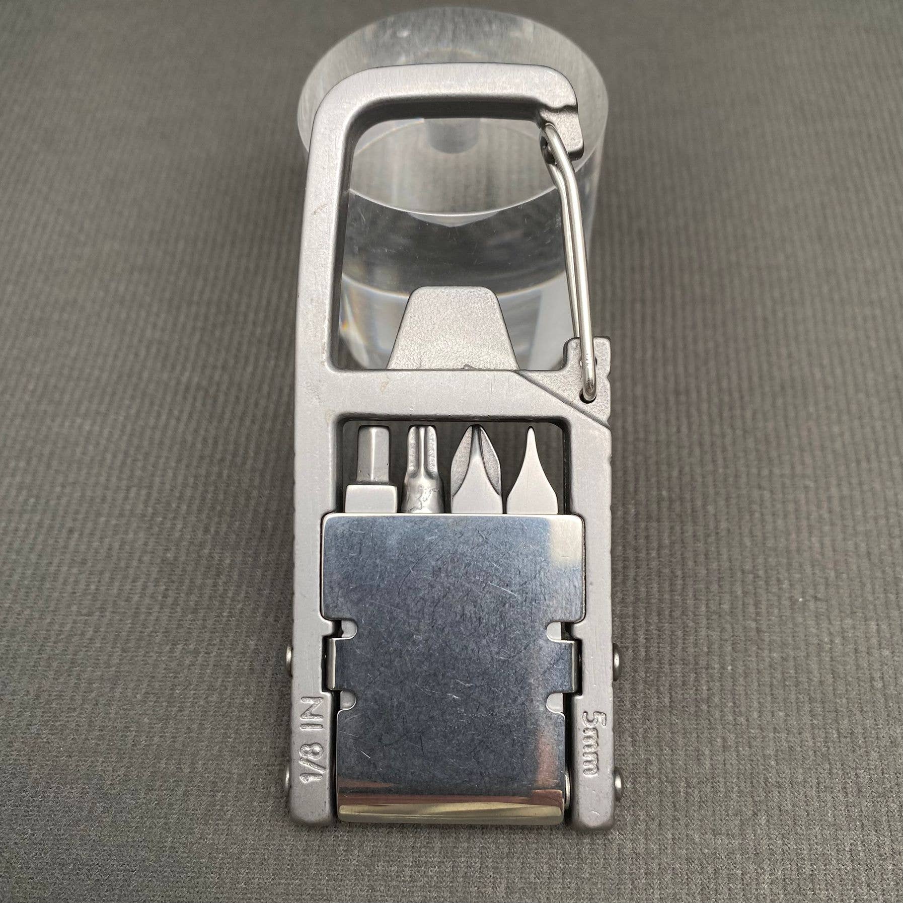 Mio Queena – wholesale Praktiskt verktyg – 12-i-1 Bärbart Multifunktionsverktyg2