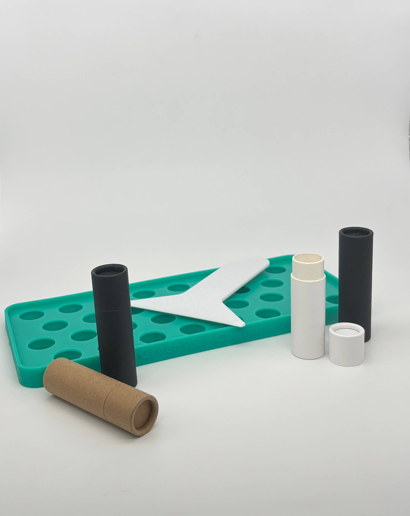 GreenWay Containers - Wholesale Lippenbalsem - .3 ounce / 8,5 g natuurlijk kraft lippenbalsem buisjes6