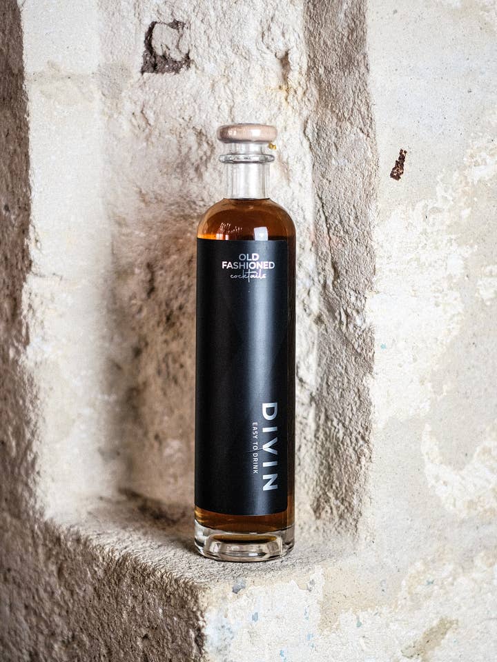 Gammeldags 0.70cl for engroshandel hos DIVIN Cocktails