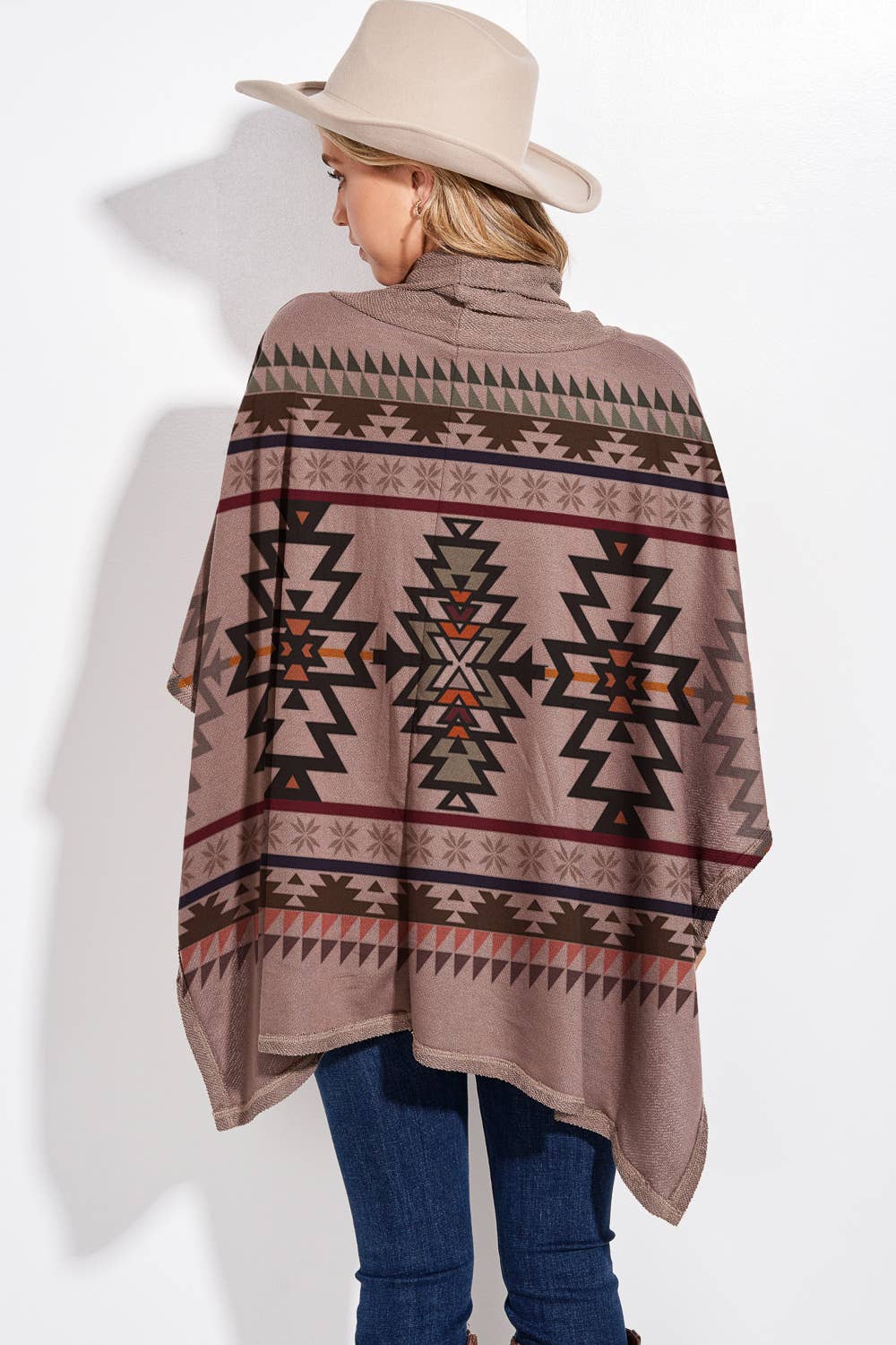 Phil Love – Großhandel Poncho – Damen – T773S2037 - Lässiger aztekischer Poncho mit Rollkragen2