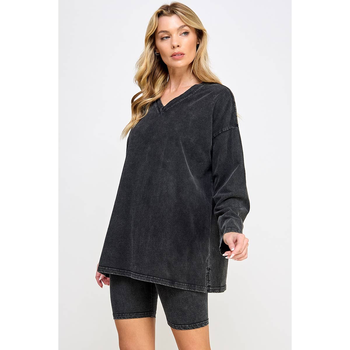 Sweet Generis - Wholesale Lounge Set - Women's - COTTON MINIERAL WASHED OVERSIZE TOP WITH CASUAL BIKER SHORT 22