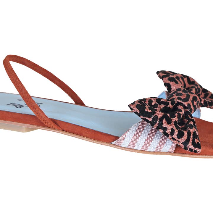 sandalo in pelle albicocca per la vendita all'ingrosso da parte di Deflores y Floreros SLU