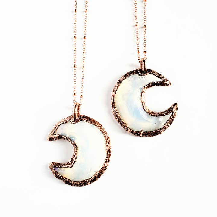 MergingMetals – wholesale Pendant/charm necklace – Knapped Opalite Crystal Crescent Moon Necklace