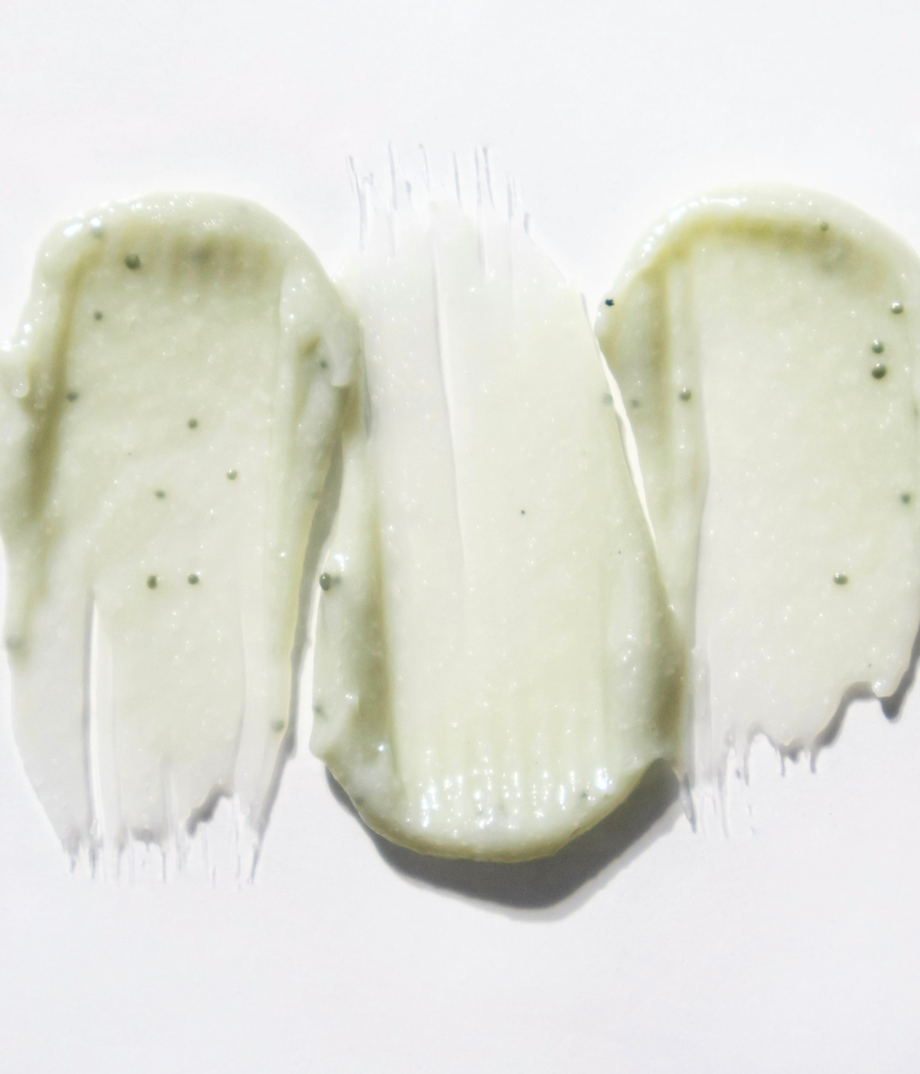 Pomélo+Co. - Vente Shampoings - Pomélo+Co. Shampooing gommant au matcha volumateur3