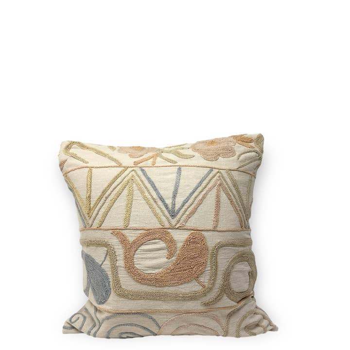 Coussin brodé Mugla pour la vente par H+E Goods Company