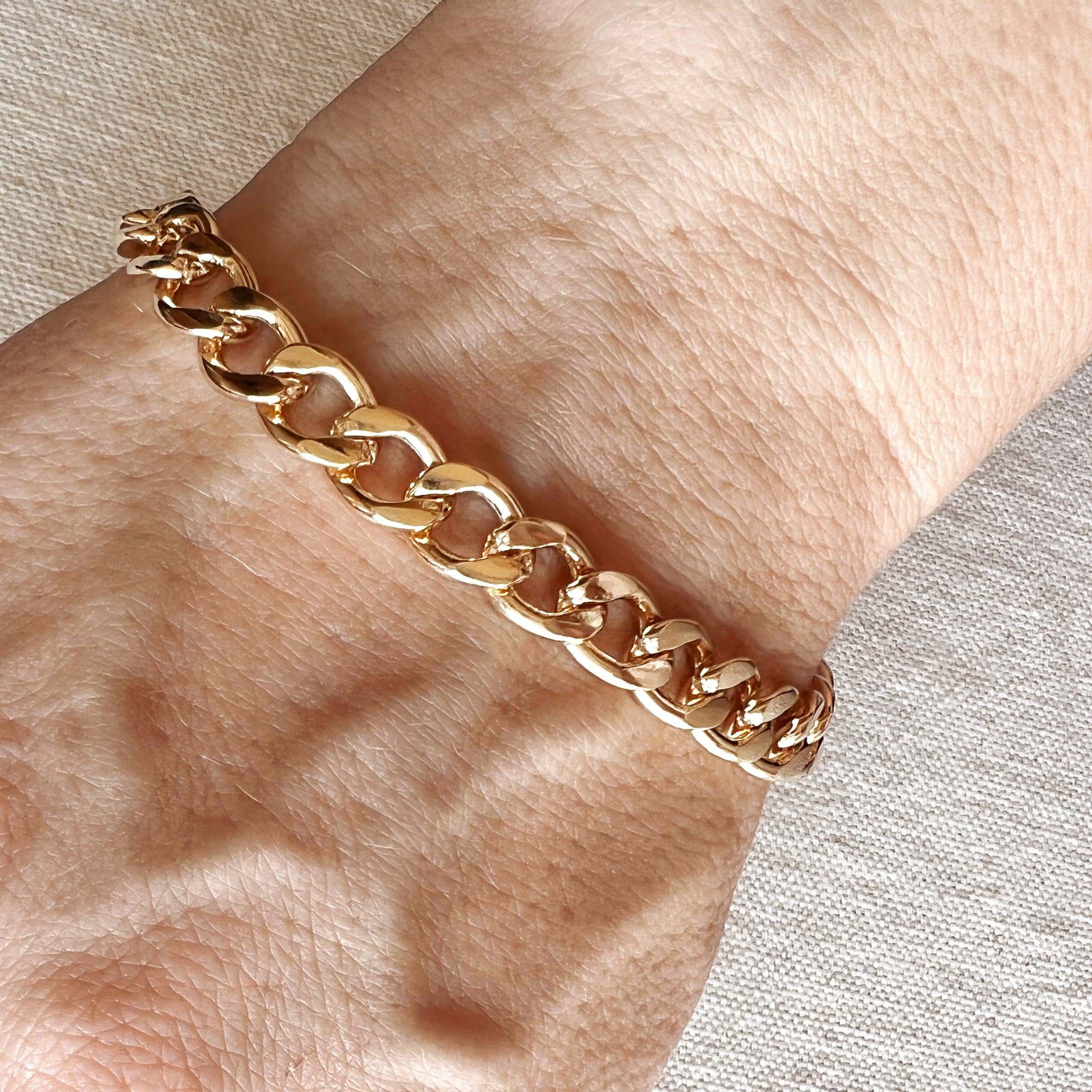 GoldFi - Wholesale Link & Chain Bracelet - 18k Gold Filled Unisex Chunky Cuban Bracelet1