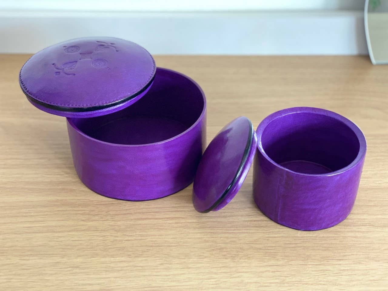 Brown Touareg purple leather box (9 cm) for wholesale on Faire2