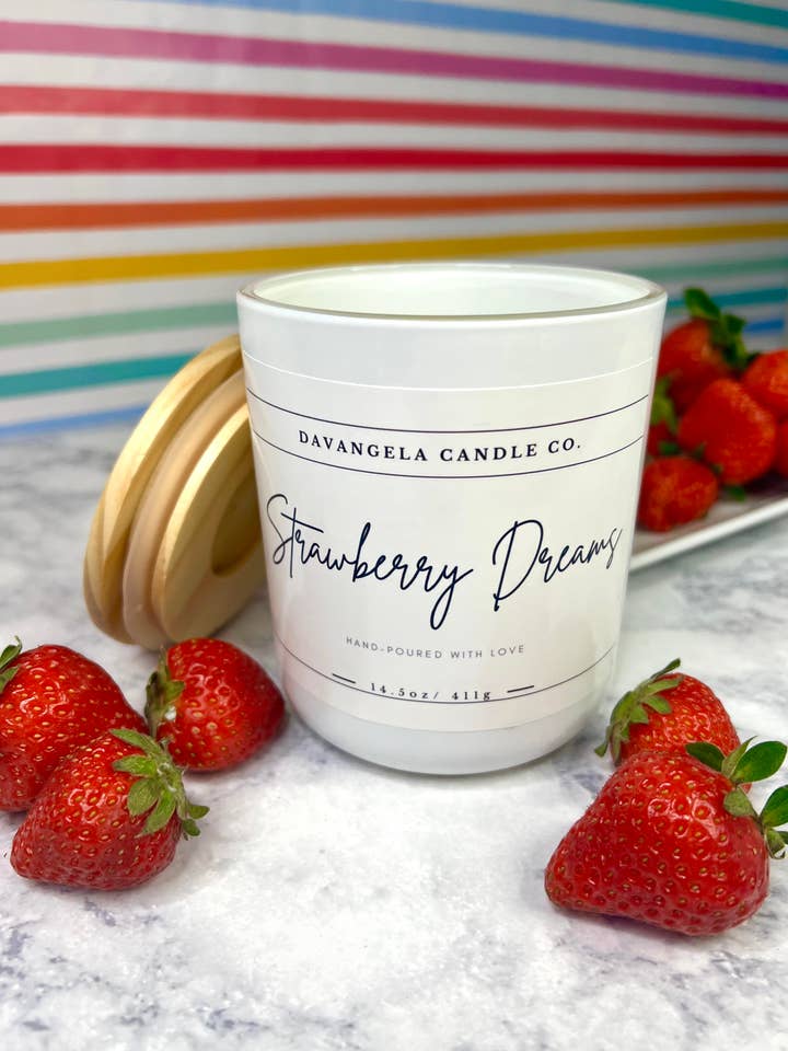 Rêves de fraises pour la vente par Davangela Candle Co.