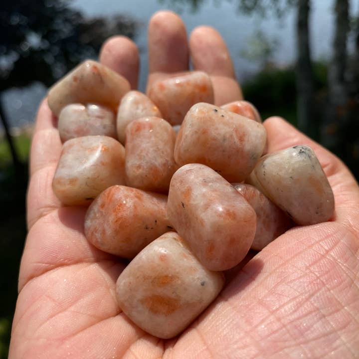 Moonbeam Healing – Großhandel Spiritueller Stein/Kristall – Sunstone Tumbled (S-M)