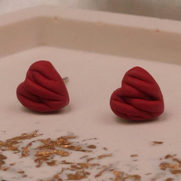 Brincos de Coração Entrançado Vermelho Escuro do Dia dos Namorados - Pequenos por atacado de Fox and Bunny Rise