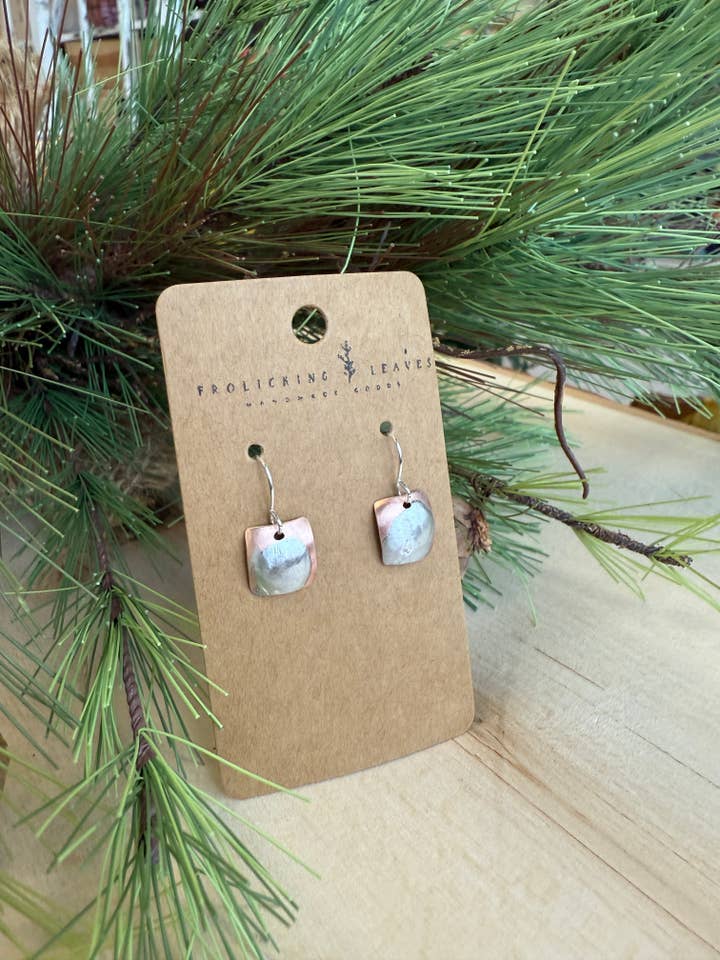 Kupferohrringe mit Spritzern für den Großhandel von Frolicking Leaves