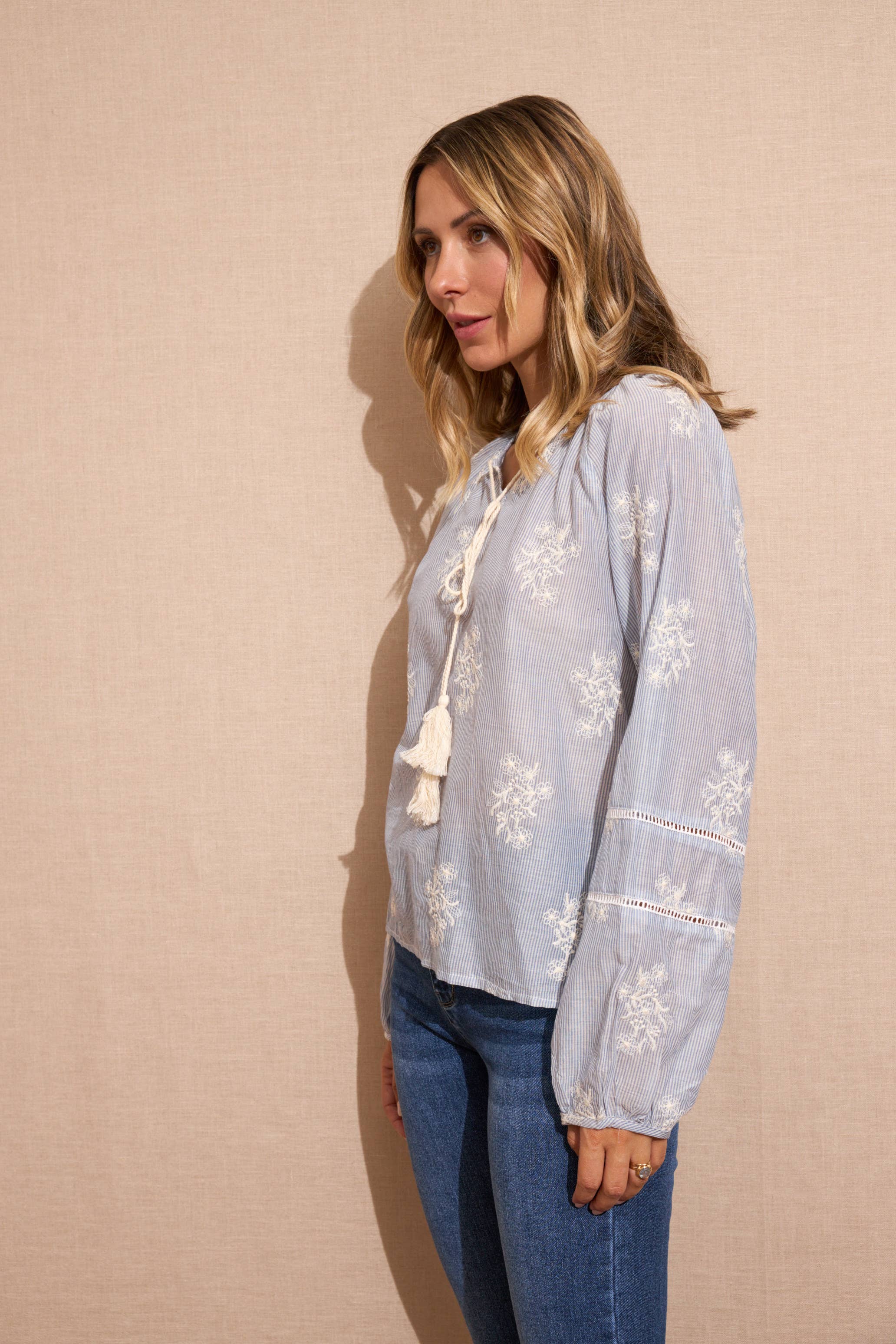 SWEET MAGIC MODA Y COMPLEMENTOS - Venta al por mayor Blusa - Mujer - BLUSA MANGA LARGA ALGODÓN 1