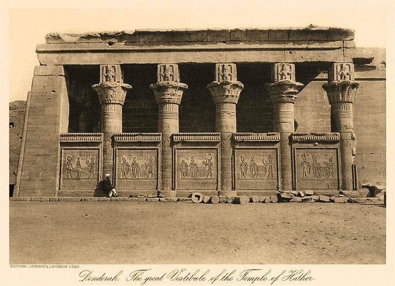 Found Image Press - Vente Aimants - Aimant EG-196 Colonnade au temple de Dendérah0