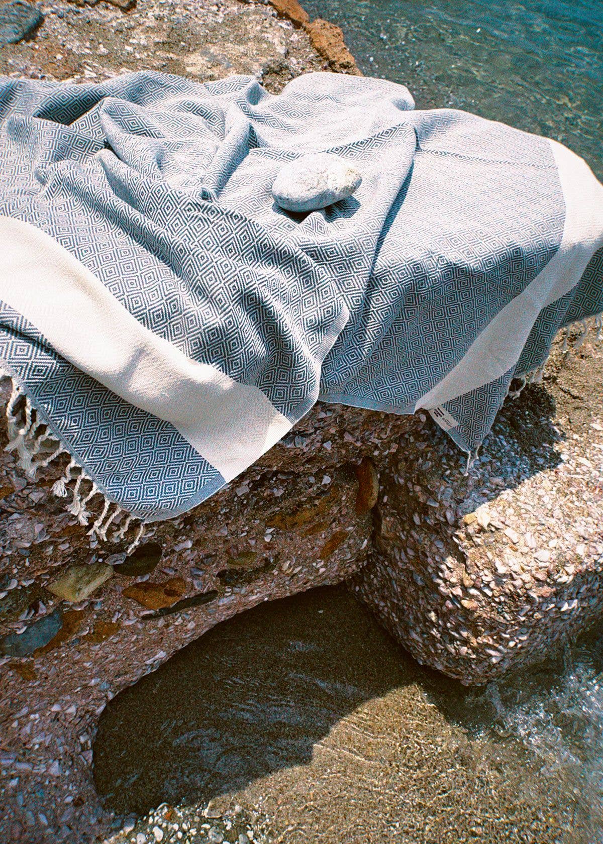 MARAÏS ATHENS - Wholesale Beach Towel - Grigio Towel2