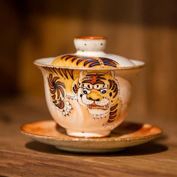 Gohobi Hand-painted Tiger Gaiwan for wholesale by Gohobi (We cover U.S. import duties)