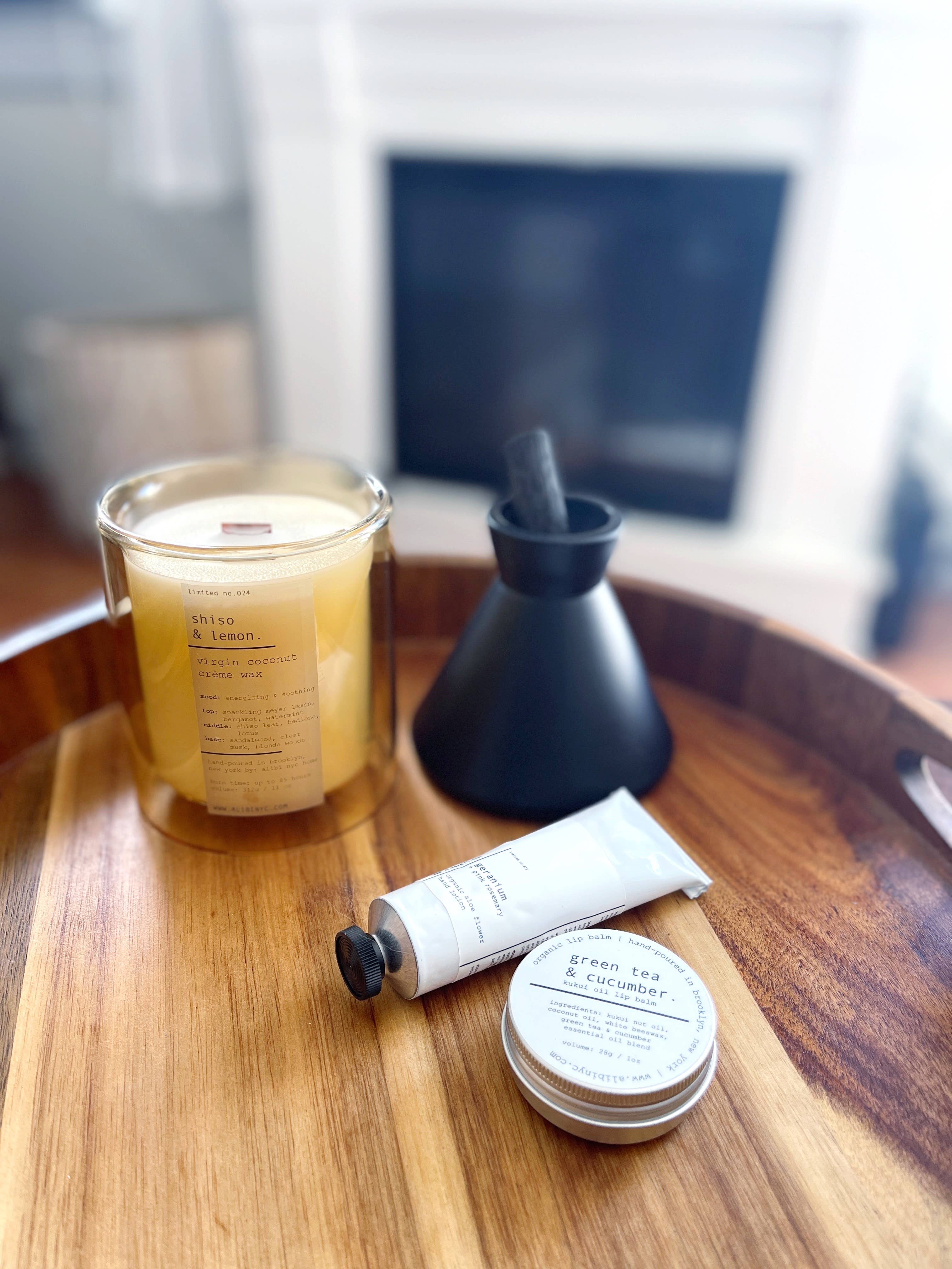 ALIBI NYC - Wholesale Hand Cream/Lotion - ALOE WATER + OSMANTHUS | ORGANIC ALOE FLOWER HAND LOTION4