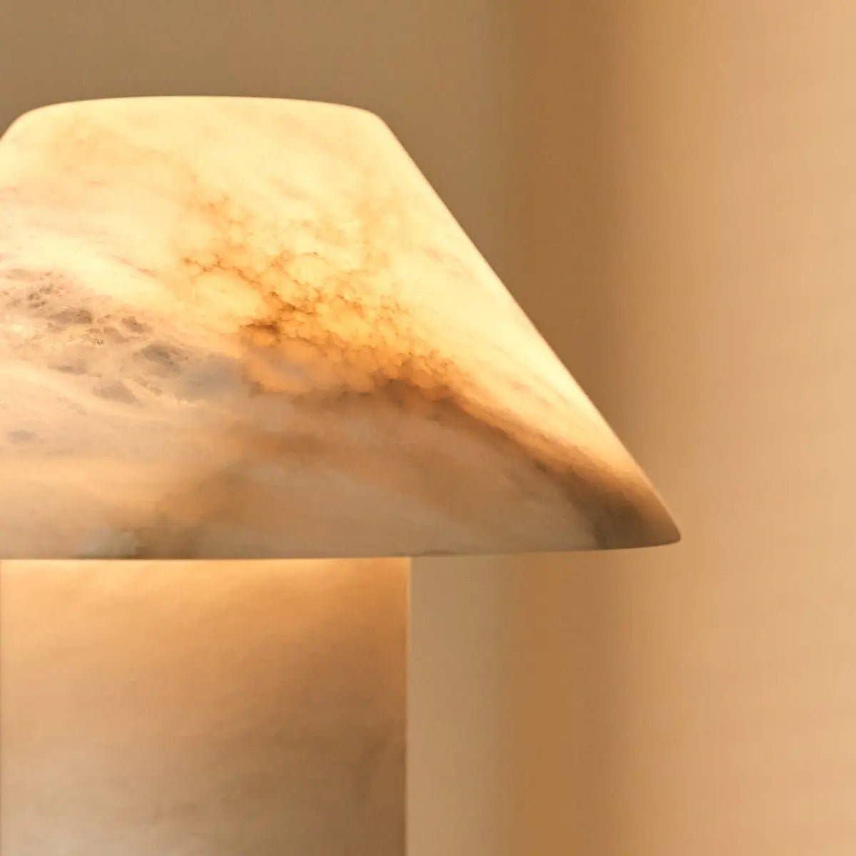 Tavellio - Wholesale Accent/Desk Lamp - Eleonora Stylish Alabaster Lamp | Unique Design with Soft Glow4
