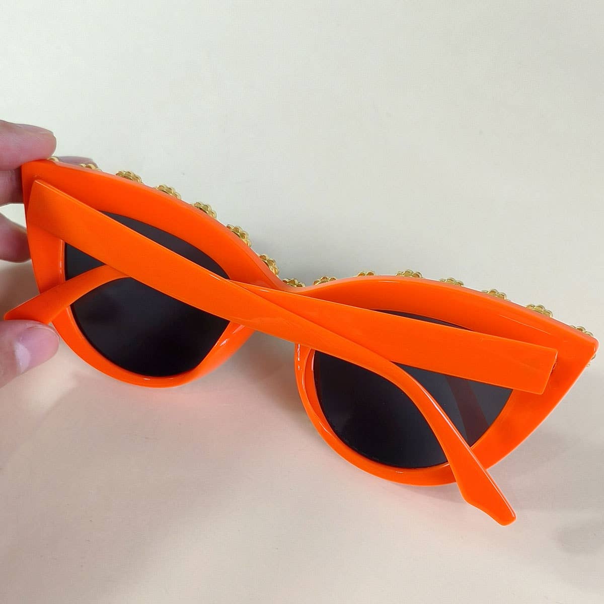 ACCITY - Wholesale Sunglasses - Women's - HANDMADE RHINESTONE PEARL RETRO CAT-EYE SUNGLASSES_CWASG026818