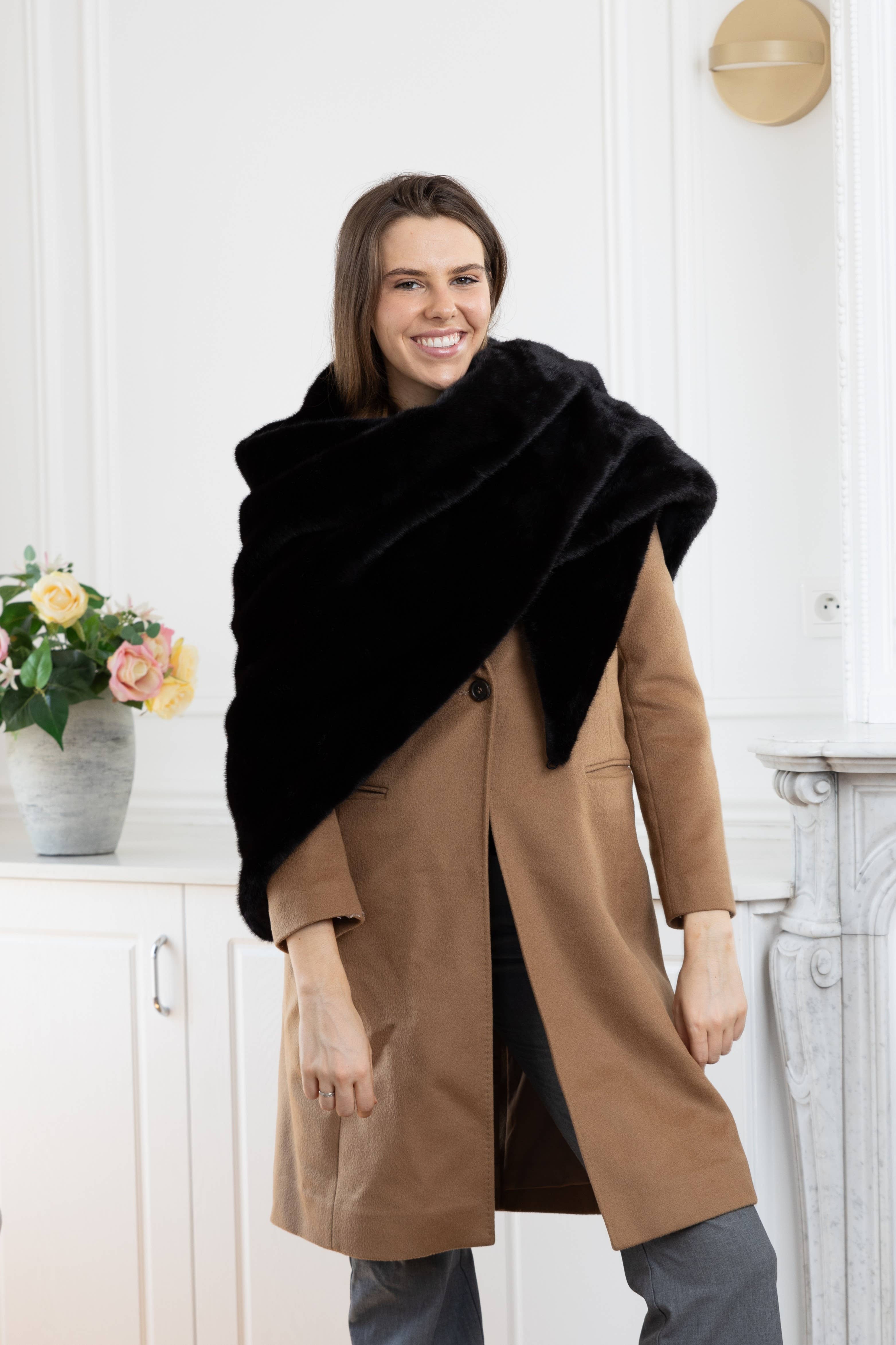 LINETA - Wholesale Scarf - Women's - F-6 Solid faux fur triangle scarf2