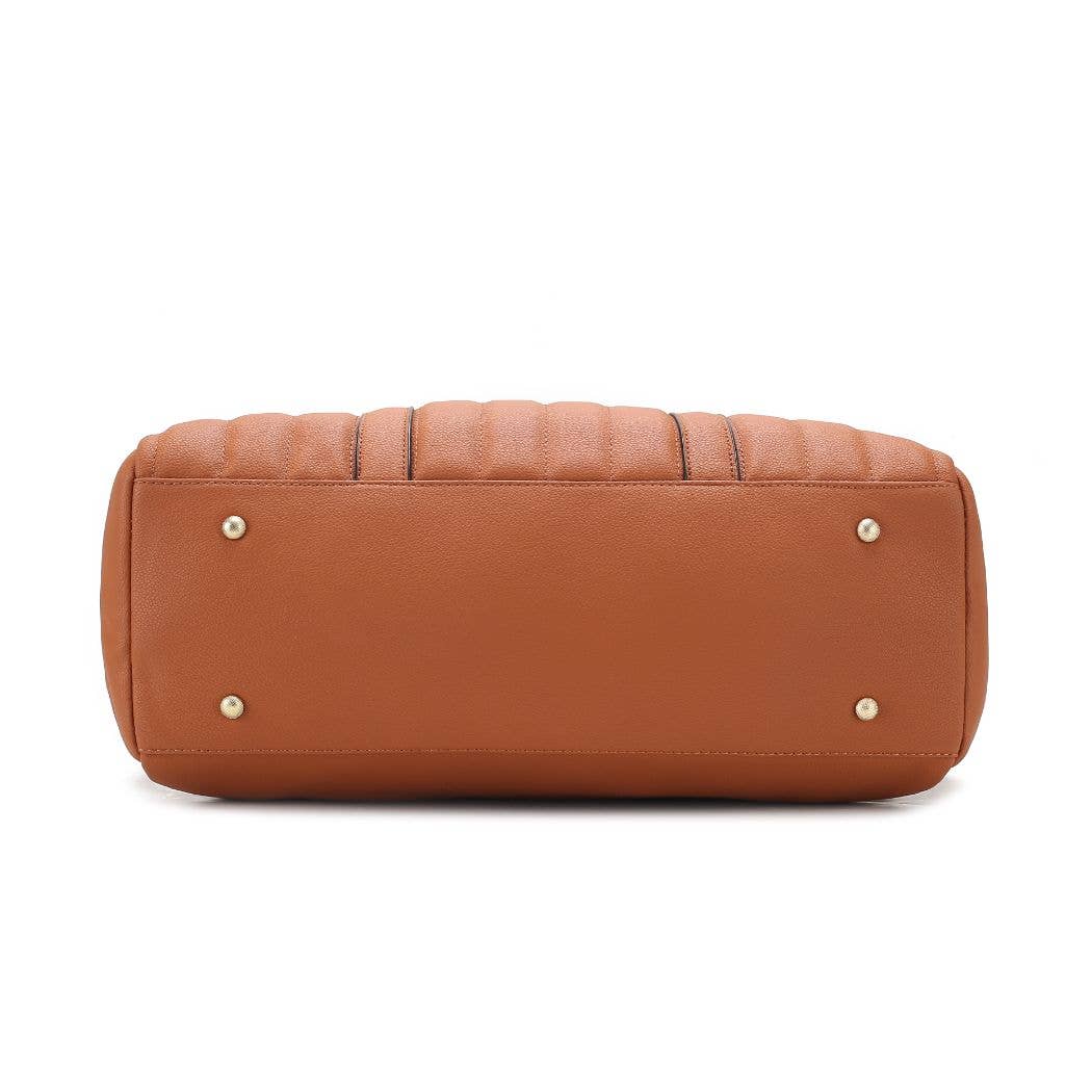 MKF Collection - Vendita all'ingrosso Sacca da viaggio - Donna - Borsa da viaggio Luana trapuntata in ecopelle vegana per donna di MKF Collection14