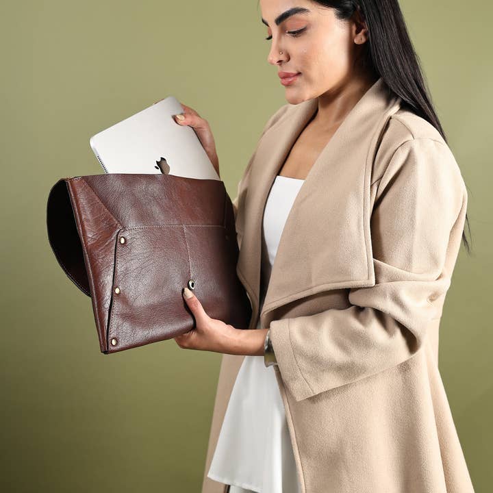 Classy Leather Bags – wholesale Laptop/tablet case – Women's – Urban Leather Laptop Sleeve + Free Sunglass Case2