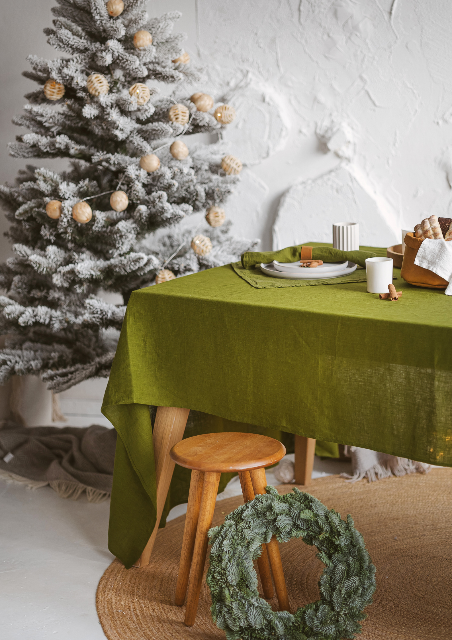Epic Linen - Wholesale Tafelkleed - Tafelkleed van puur linnen, mosgroen, perfecte tafeldecoratie1