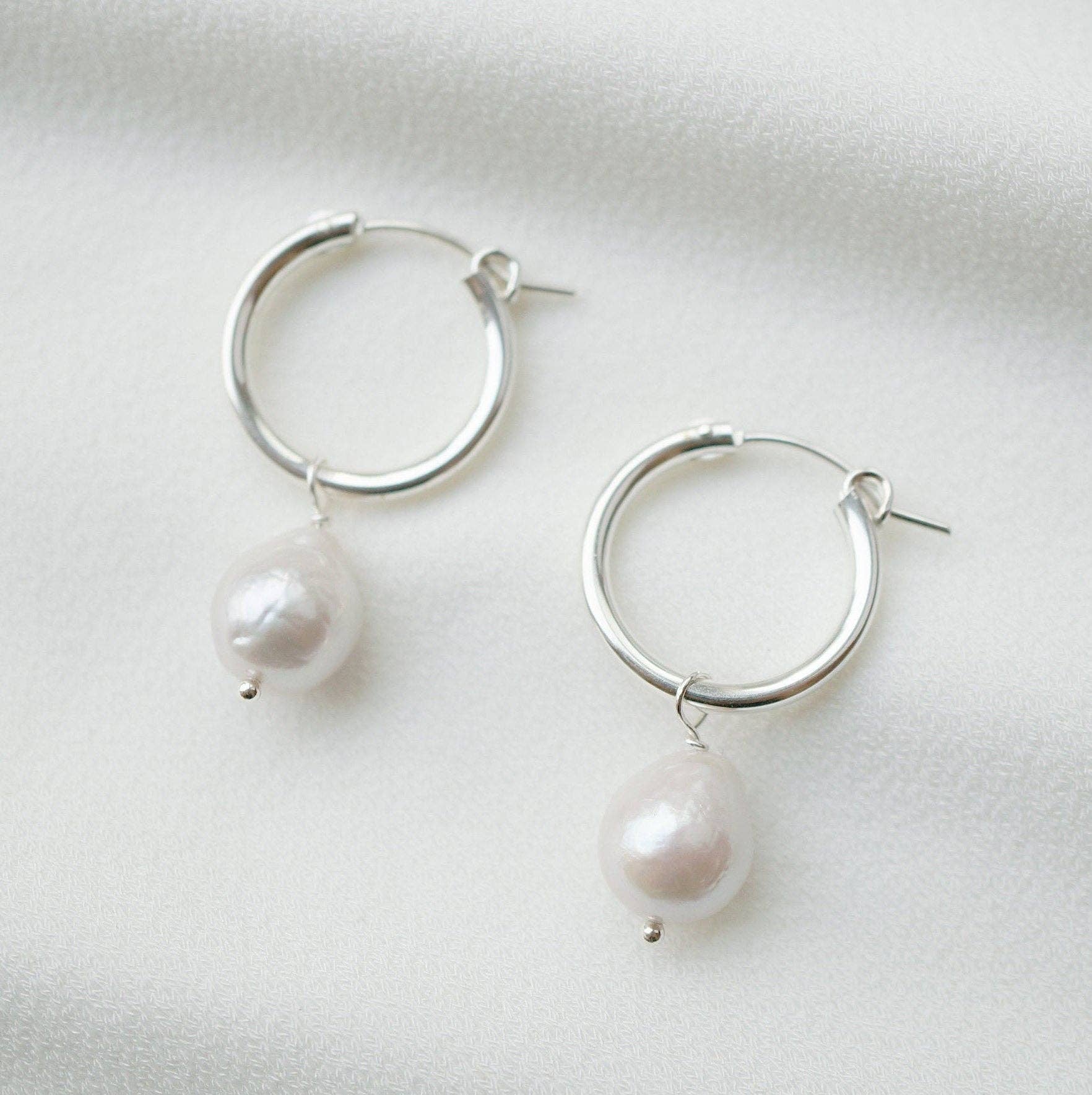 Hunter & Trove - Wholesale Hoop Earrings - Cultured Baroque Pearl 14K Gold Fi Hoop Earrings (Claudette)5