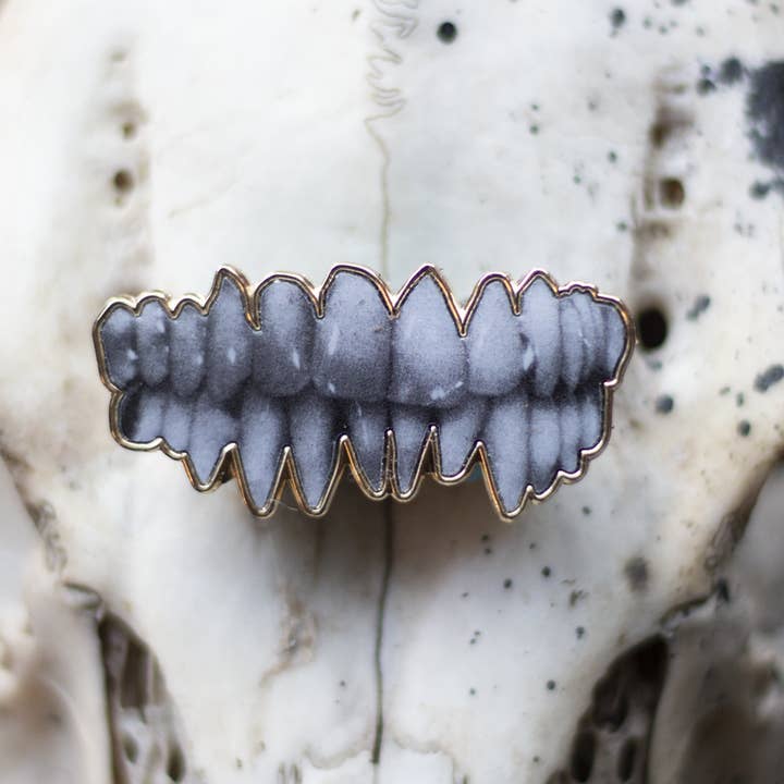Defensive Wounds - Wholesale Lapel Pin/Button - Gold Teeth Pin1