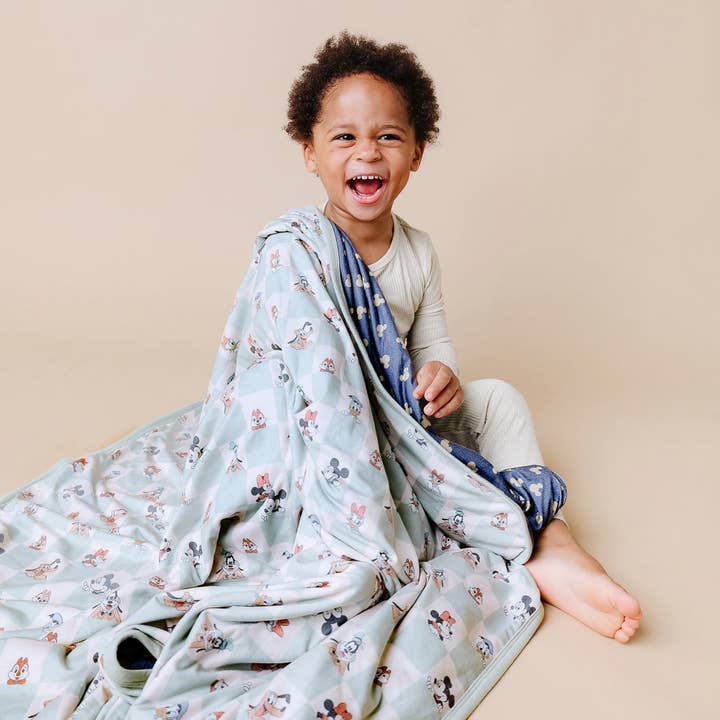 Copper Pearl - Wholesale Quilt - Kids & Baby - Three-Layer Quilt - Mickey Mouse and Friends6